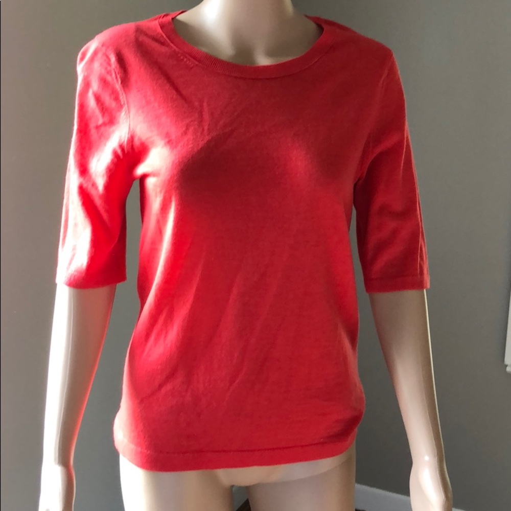 Pop of color color 100% Merino Wool 3/4 sleeve